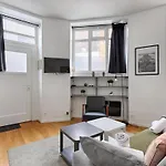 Appartement De Charme Au Coeur Des Batignolles *